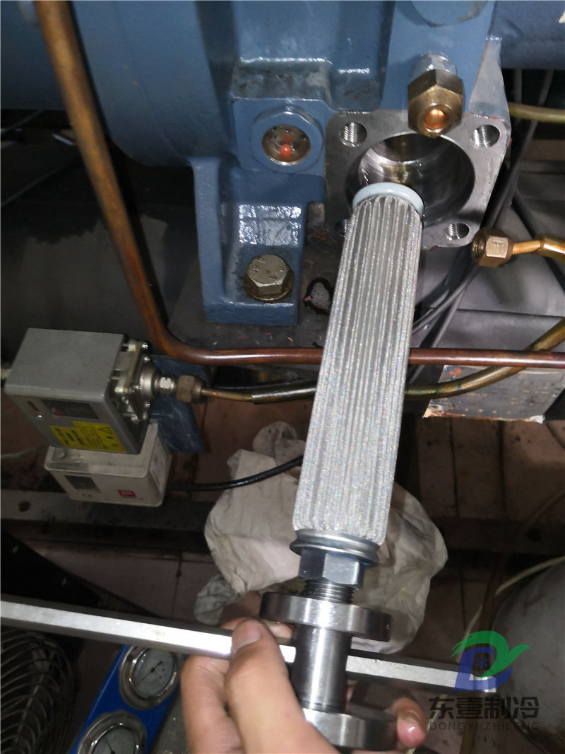 螺桿式制冷機組維修保養